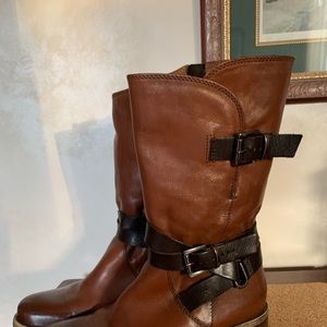 Clark’s mid-calf leather boots
